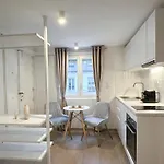 Unique In Madelaine! Lägenhet Paris