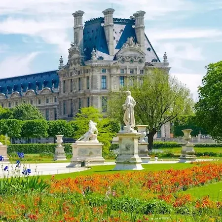 Unique In Madelaine!